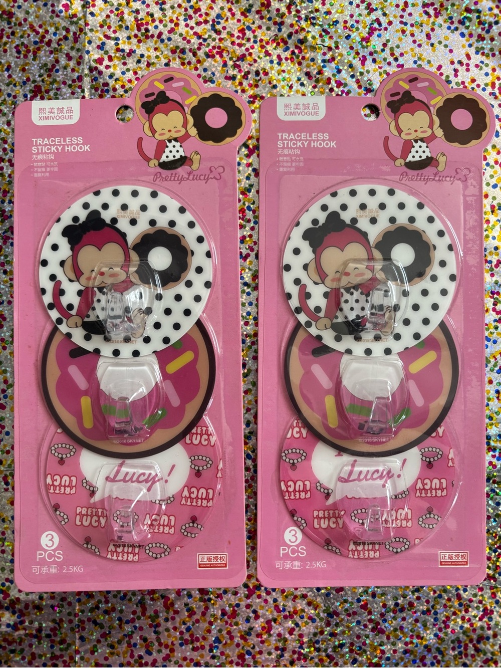 Pretty Lucy traceless sticky hooks, closet organization NEW